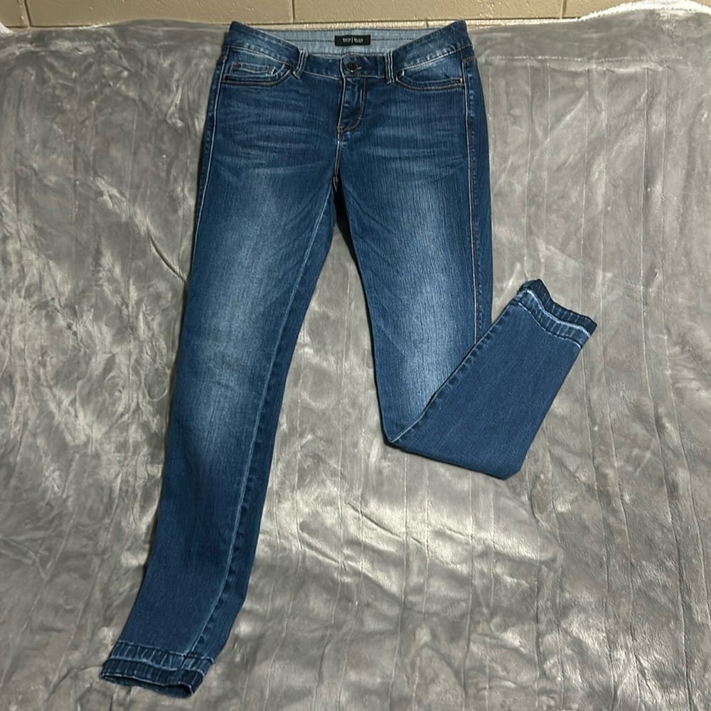 White House Black Market Women’s Jeans - Picture 2 of 4